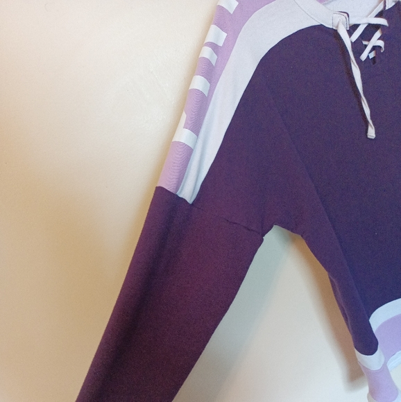 PINK long sleeve lace up T-shirt. - Picture 5 of 7